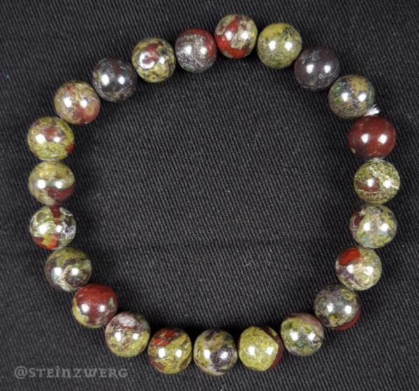Kugelarmband aus Drachenblutjaspis.