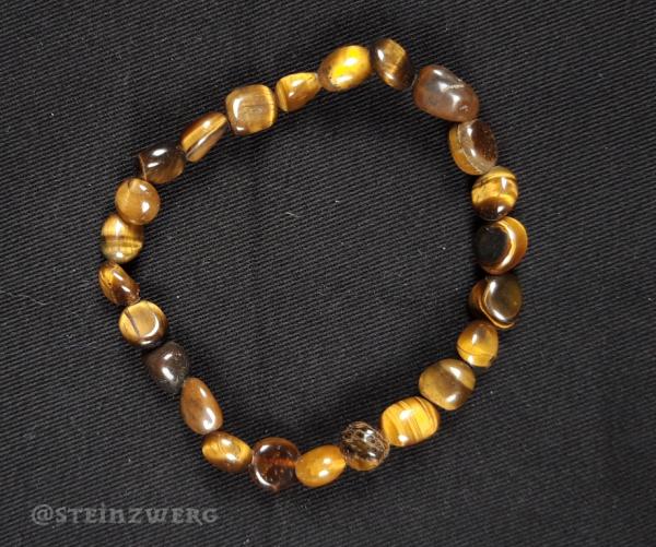 Armband aus getrommeltenTigerauge-Nuggets.
